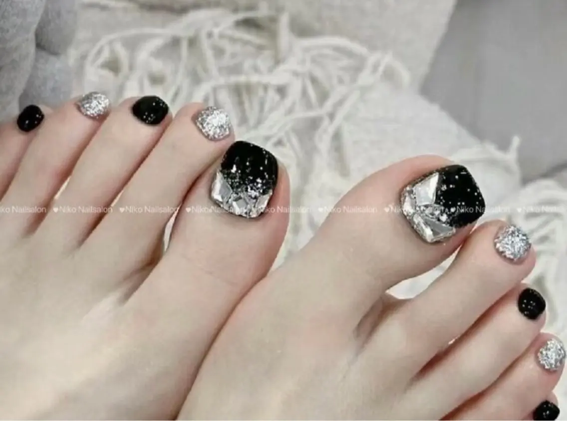 ネイル チークネイル 長さ出し フットネイル フレンチネイル ジェルネイル フットネイル NIKO NAIL 柏のネイルデザイン