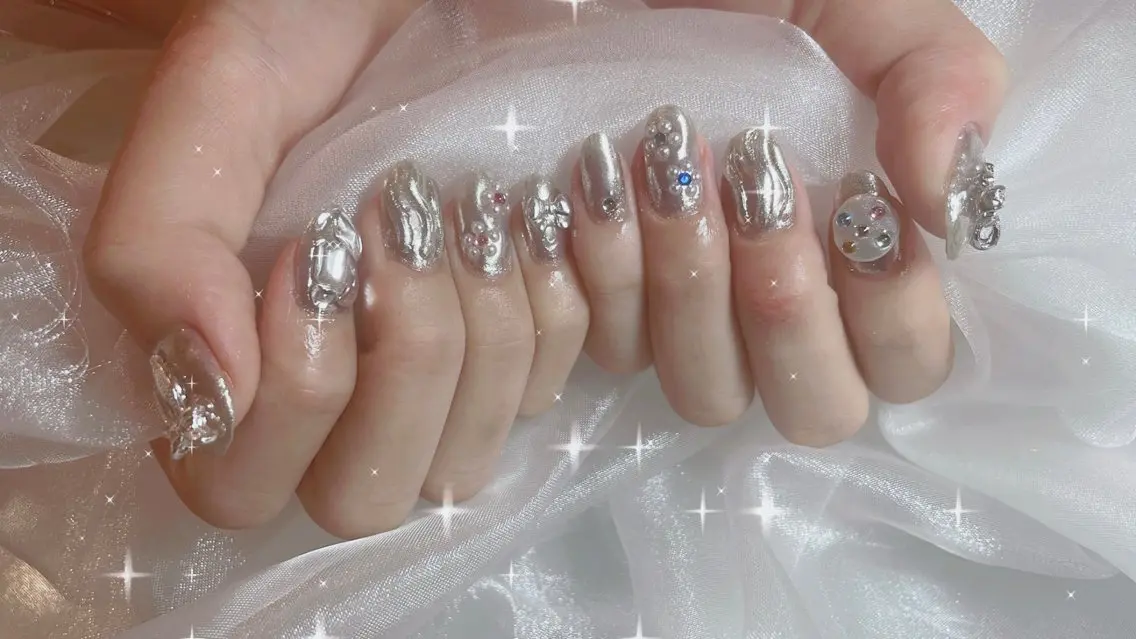ネイル シルバー ハンドネイル nail salon peachのネイルデザイン