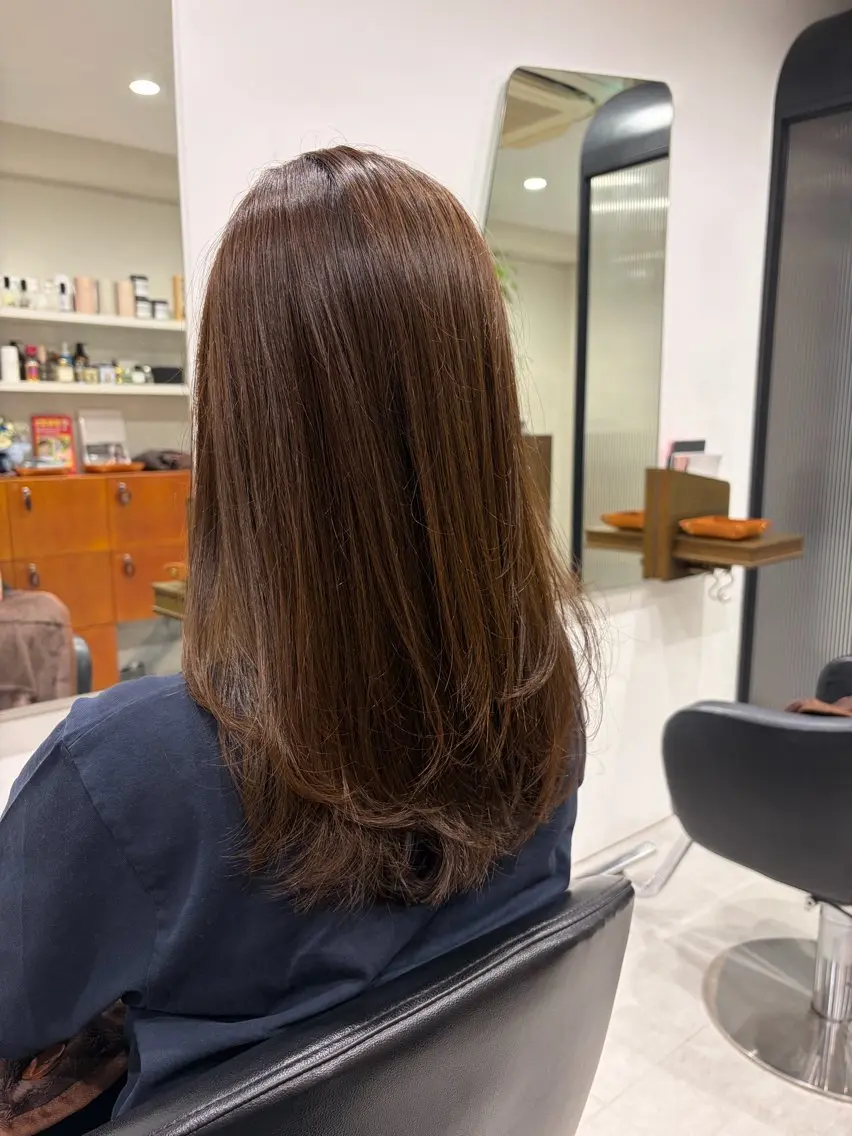 セミロング セミロングパーマ 顔まわりレイヤー 顔周りカット 髪質改善 レイヤーカット カット ヘアカラー トリートメント 銀座/髪質改善/ 艶感カラー/岸田佳祐のヘアスタイル