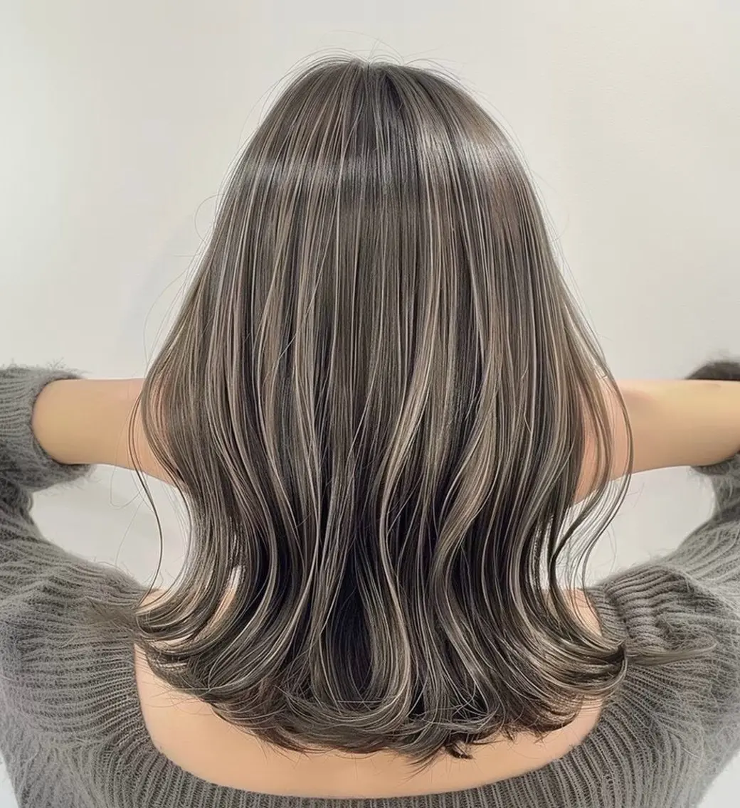 セミロング カラー ヘアカラー トリートメント 佐藤優晟/カラー/ 癖毛ショート/表参道のヘアスタイル
