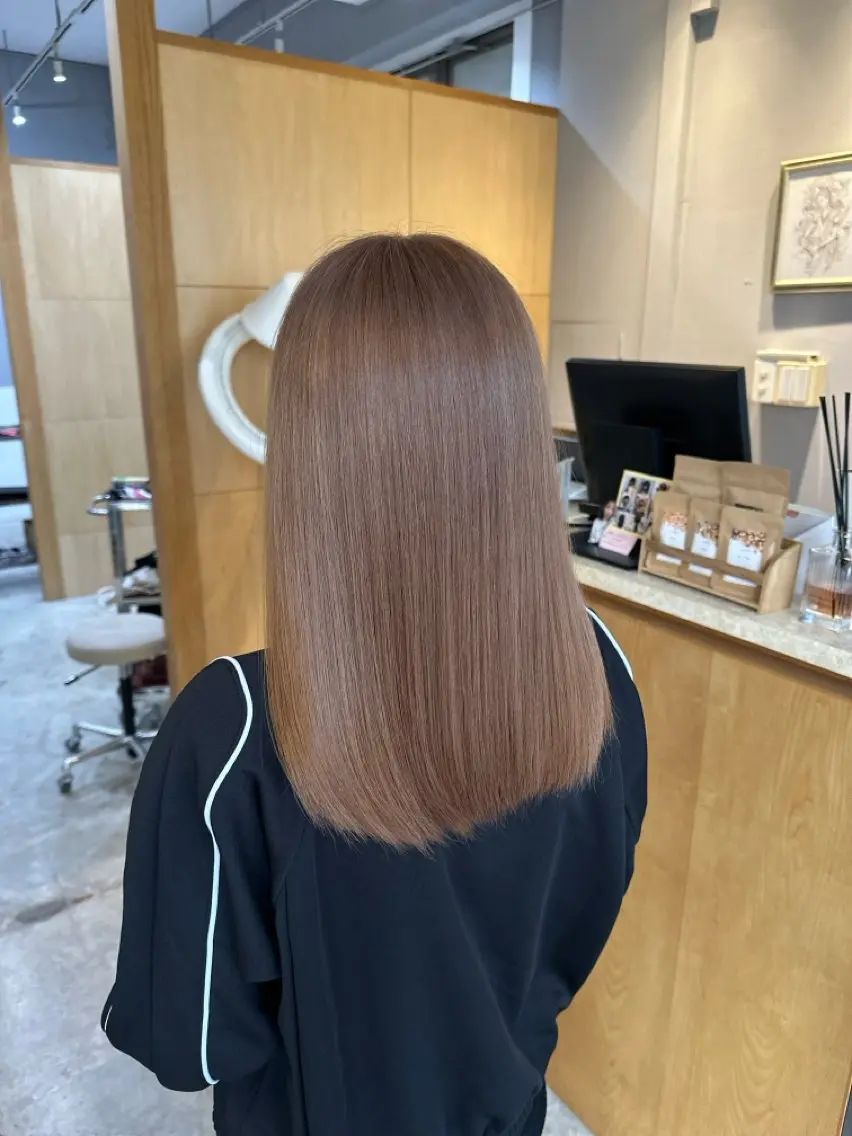 ミディアム ヘアカラー トリートメント miloc MOMOKAのヘアスタイル