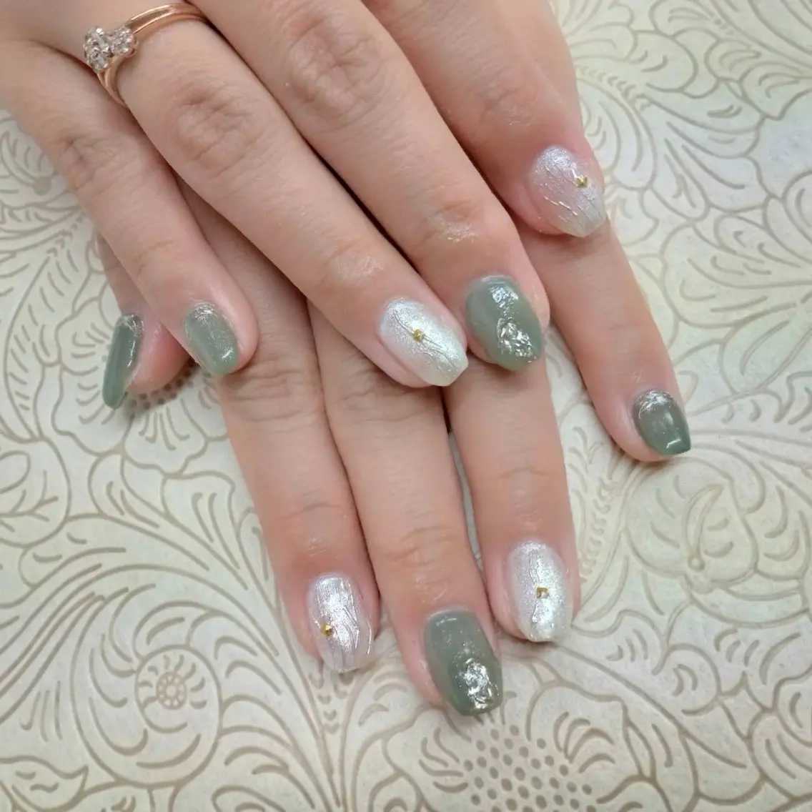 ネイル フラワーネイル precious nail roomのネイルデザイン