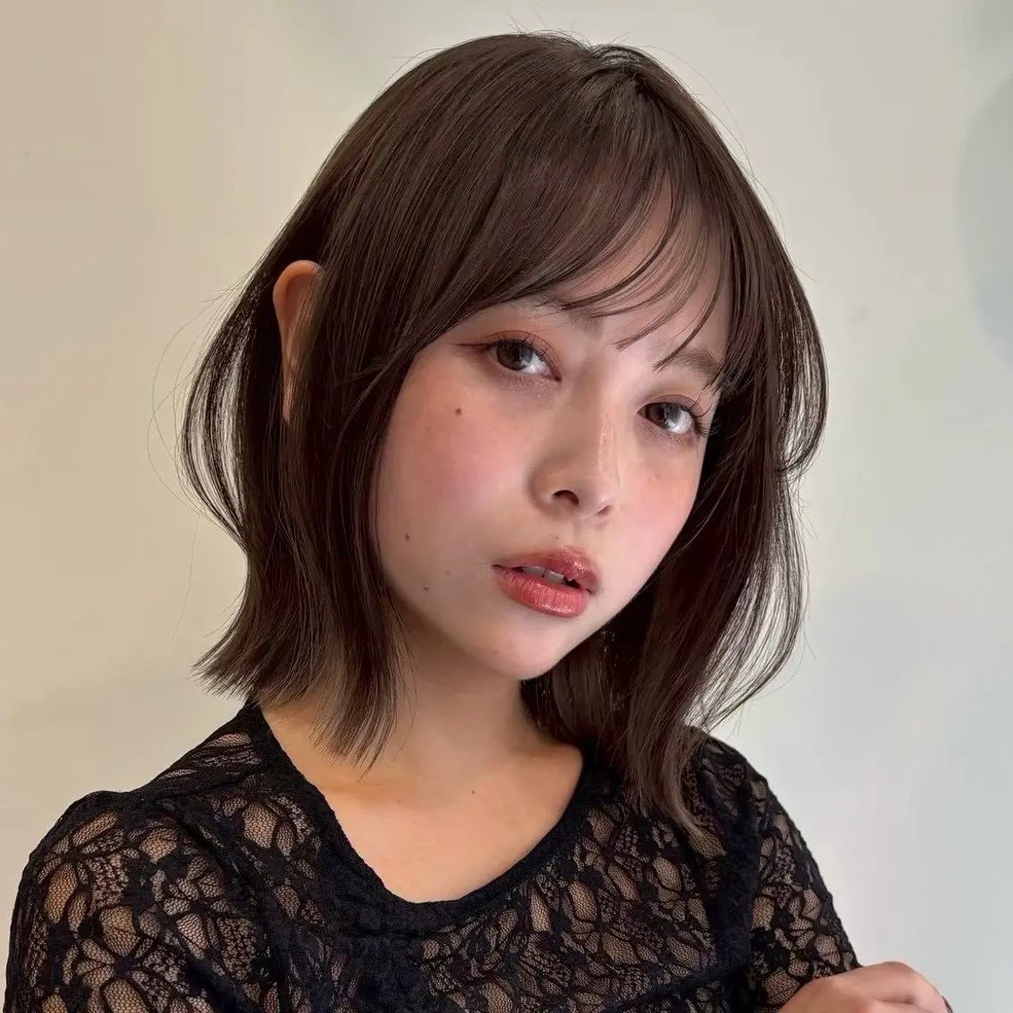 ショート カラー カット ヘアカラー ぱつっとボブ/透明感 カラー/ayakaのヘアスタイル