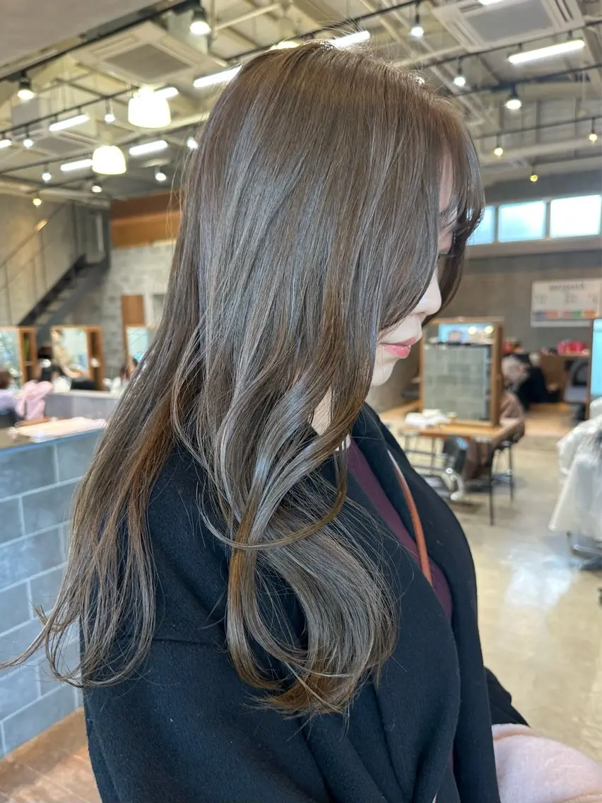 ロング ヘアカラー トリートメント 柔らかいcolor 🌿harukaのヘアスタイル