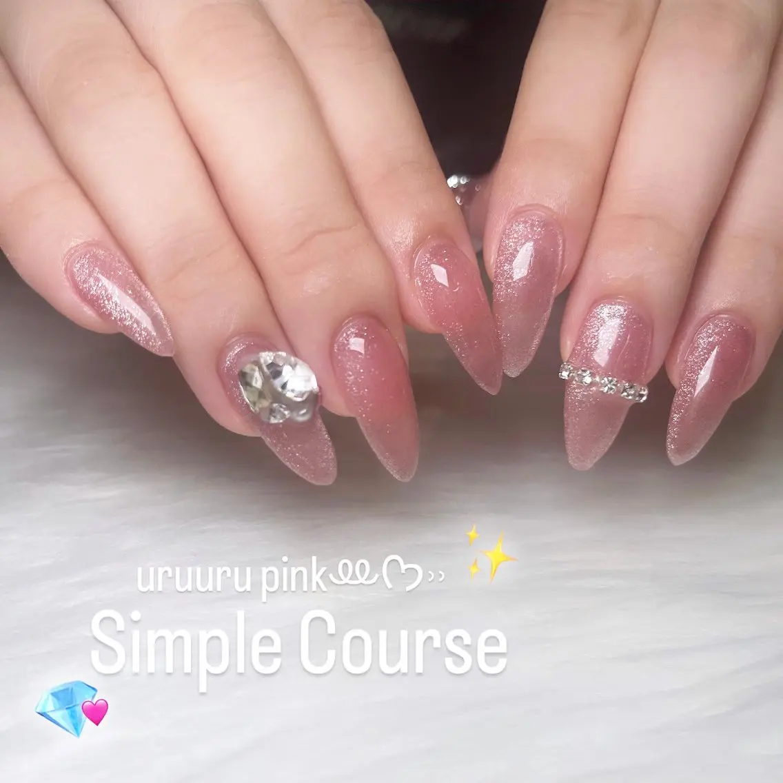 ネイル ハンドネイル 🧁fein. nana🩵のネイルデザイン