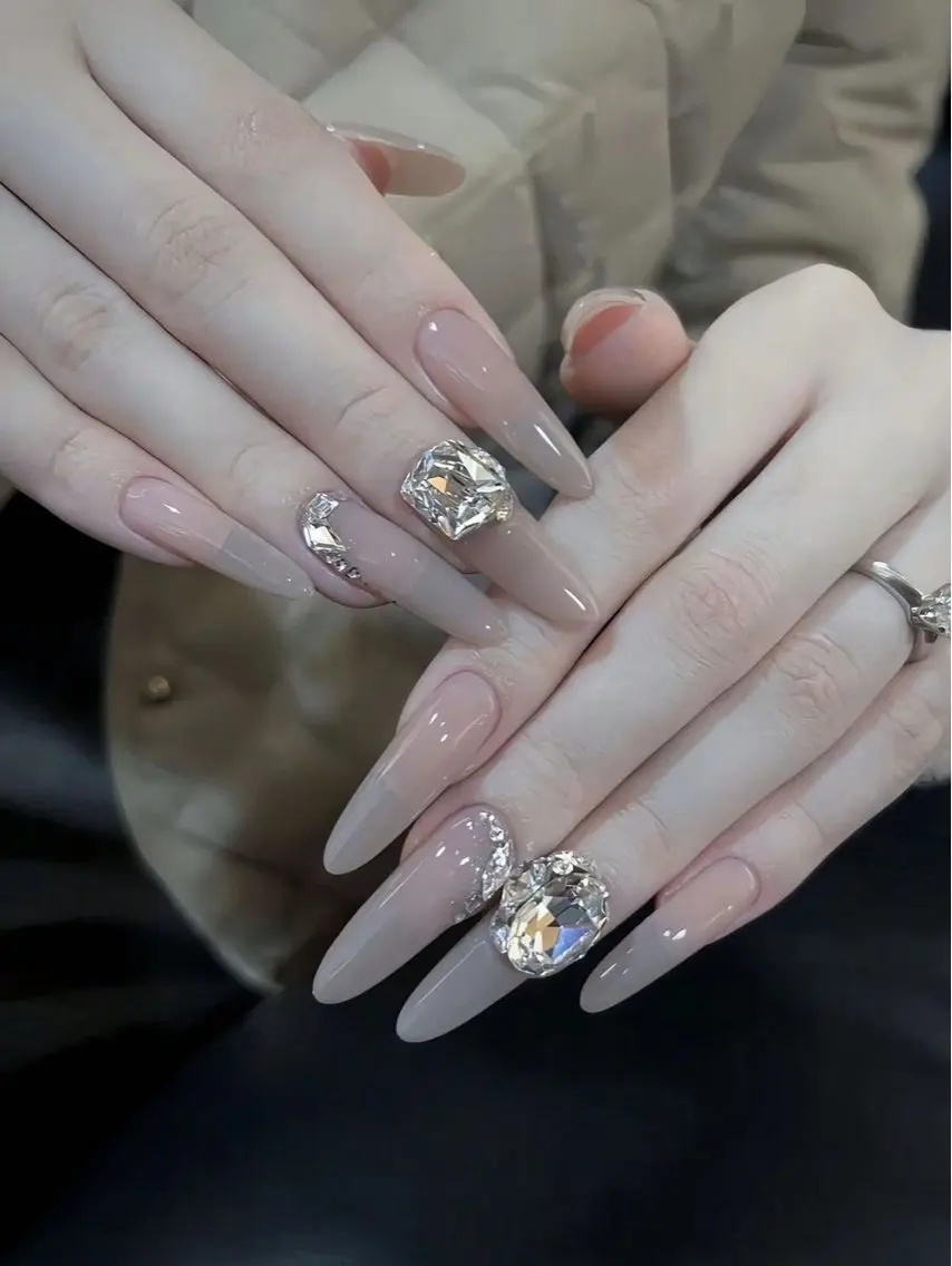 ネイル NiNy Nailsのネイルデザイン