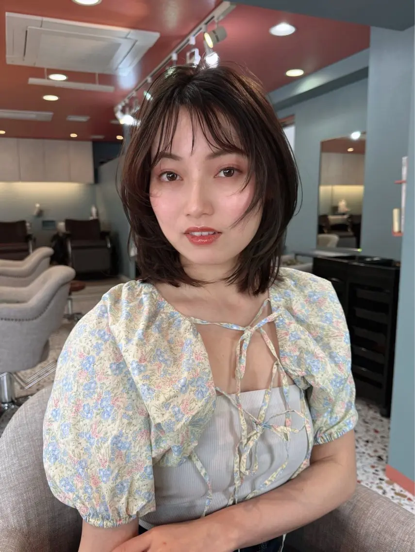 ミディアム カラー 顔まわりレイヤー レイヤーカット 韓国ヘア 🎀華澄のヘアスタイル