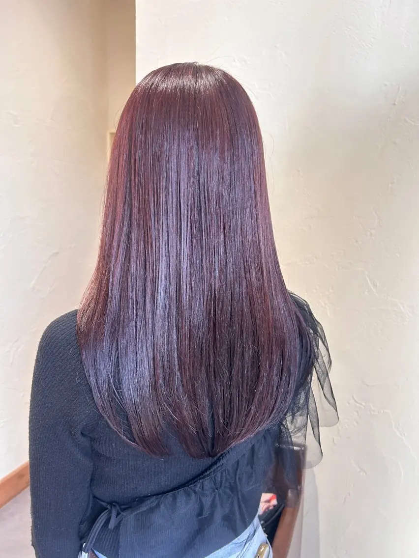 ロング 井上 萌のヘアスタイル