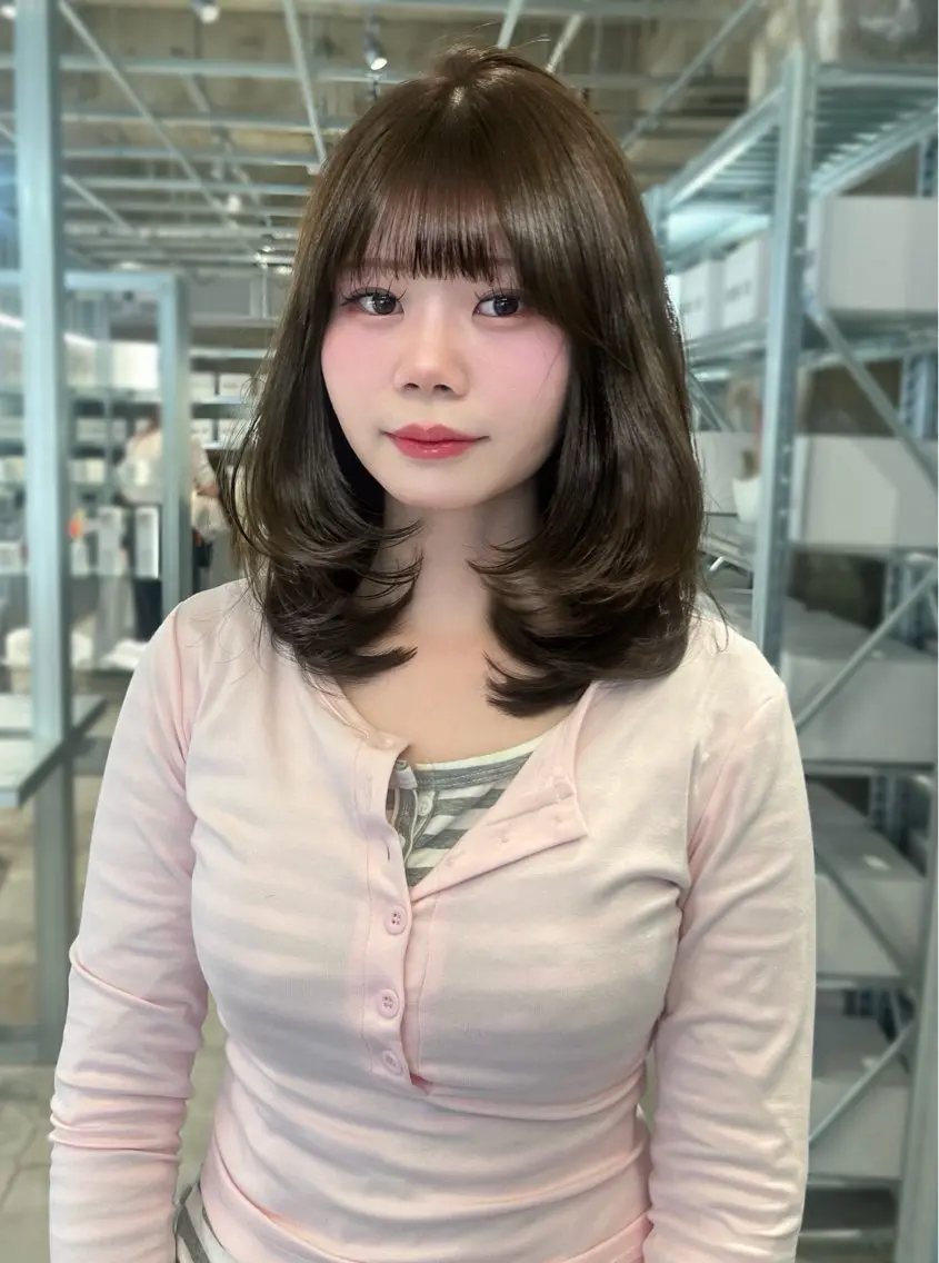 ミディアム カラー カット ヘアカラー トリートメント ダブルカラー/レイヤ ーカット 🤍ゆきなのヘアスタイル