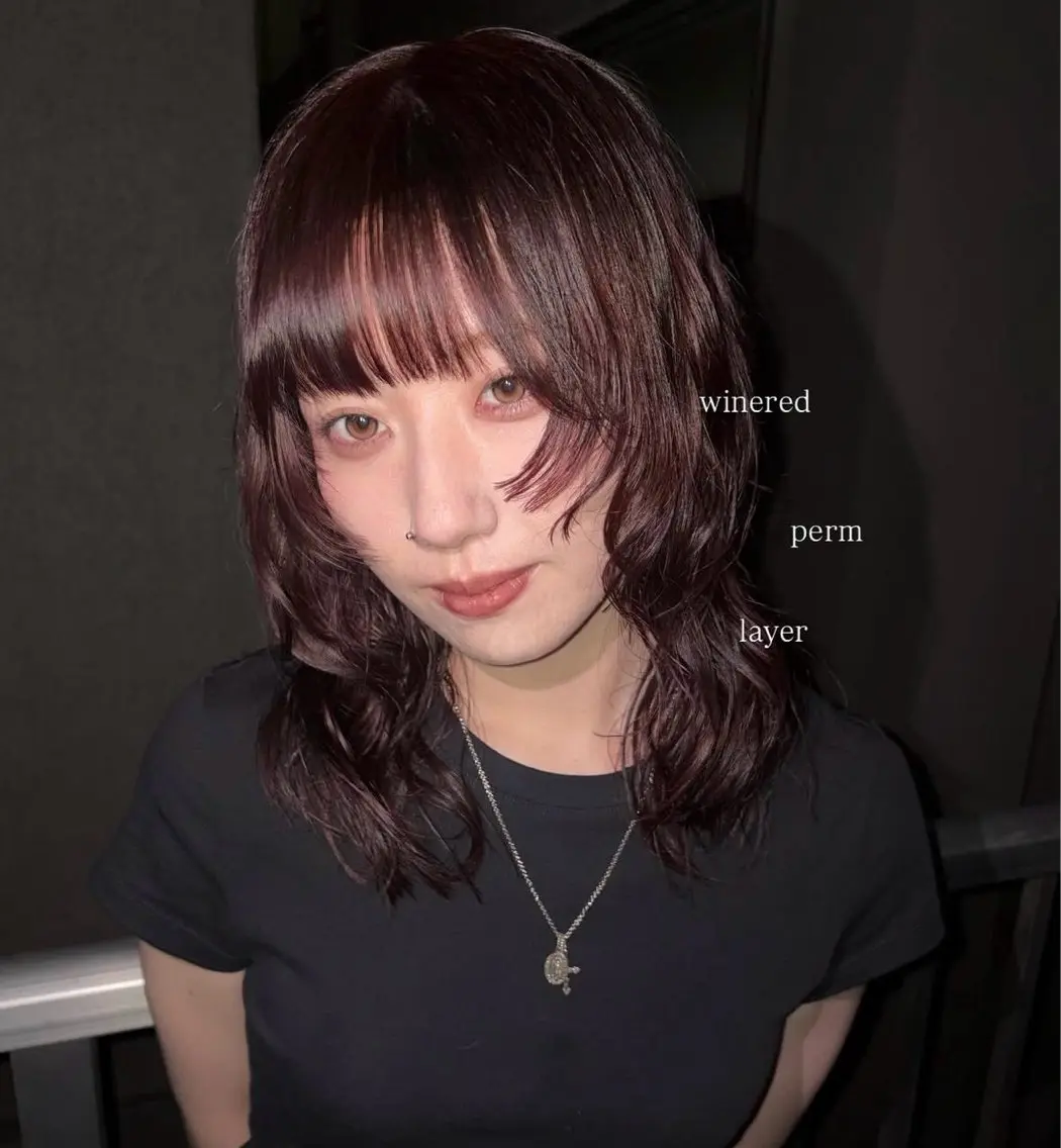 セミロング カラー パーマ yurino🩵💍 レイヤー、ヘアセットのヘアスタイル