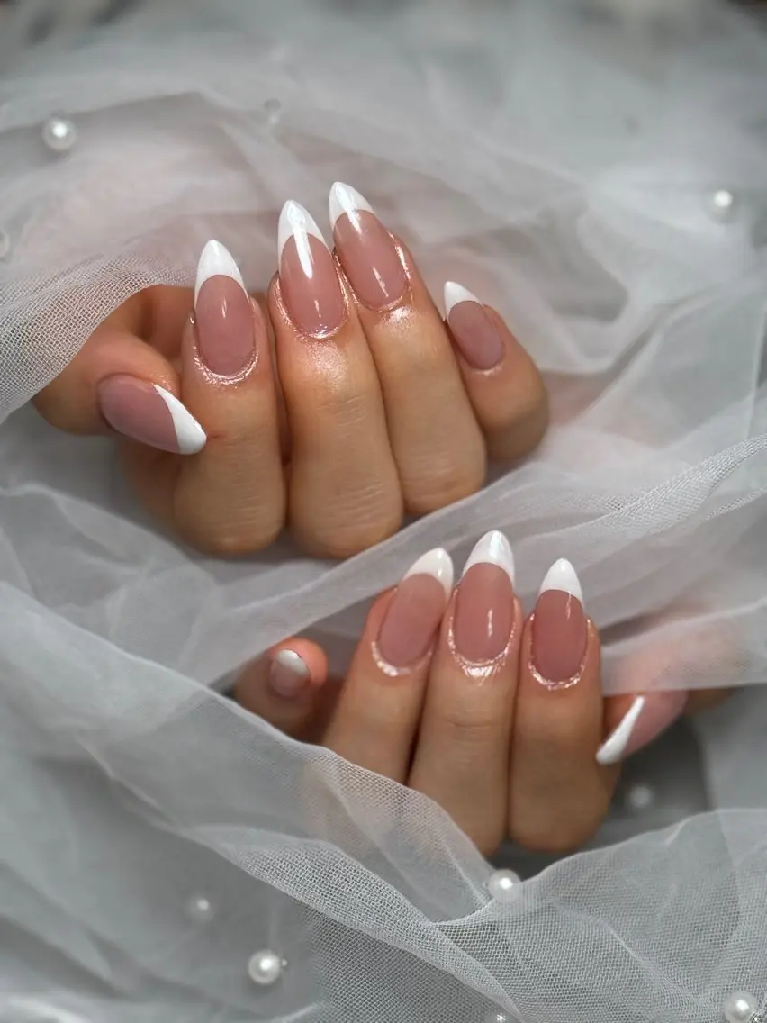 ネイル 長さ出し フレンチネイル キラキラネイル ワンホンネイル NEM nailstudioのネイルデザイン