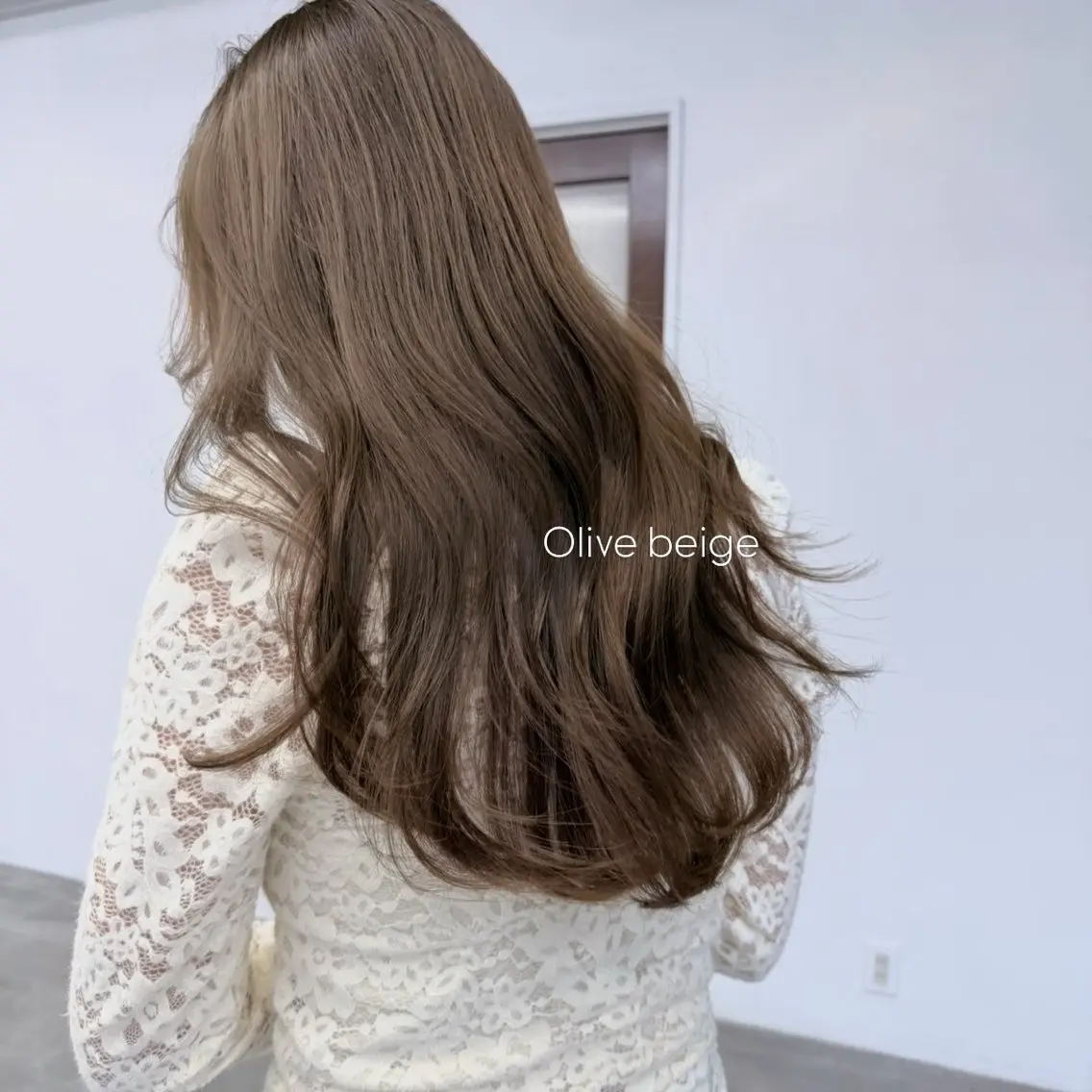 ロング カット ヘアカラー トリートメント 葉 /レイヤーカットのヘアスタイル