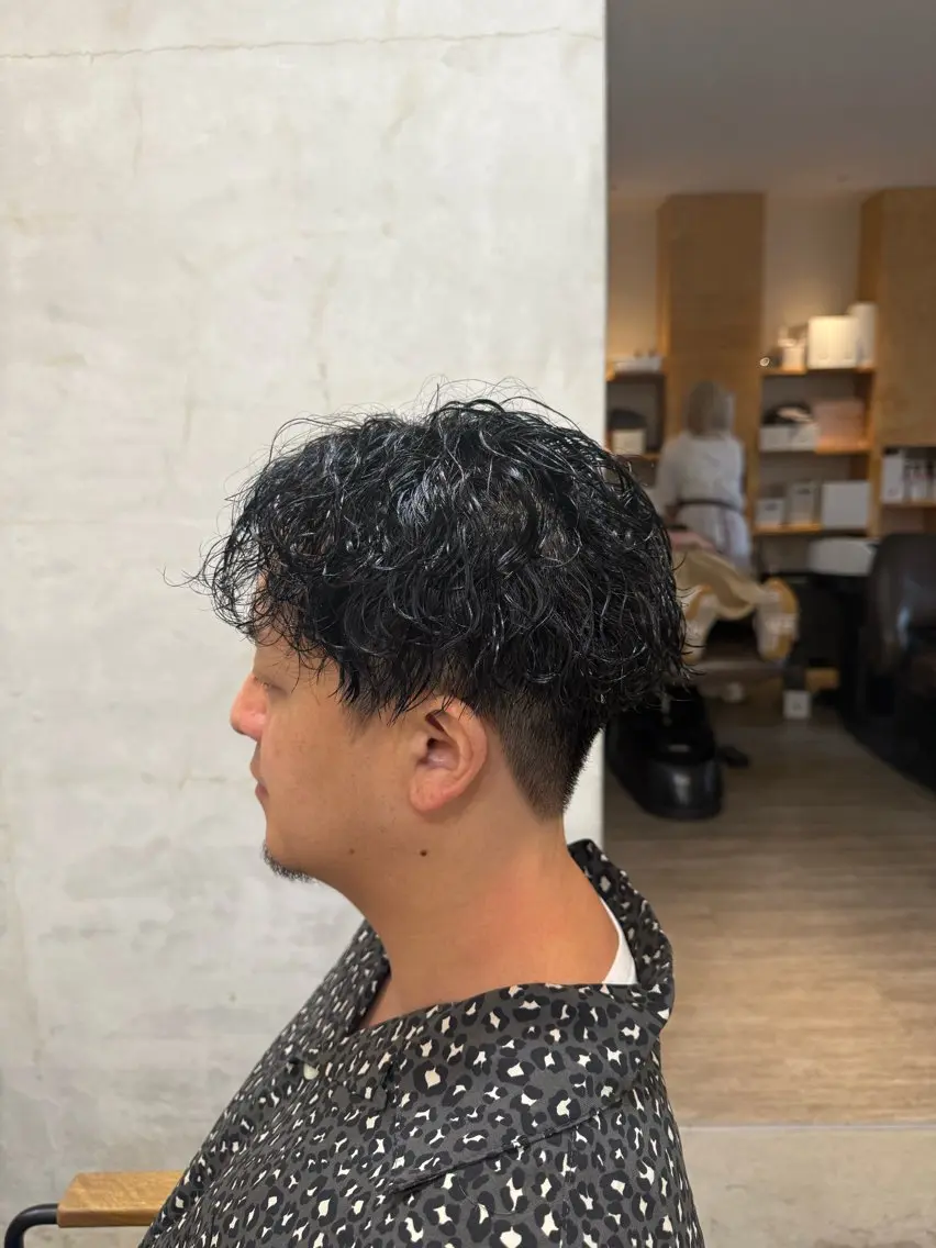 ショート パーマ メンズ メンズパーマ メンズツイストパーマ ツイストスパイラルパーマ スパイラルパーマ ツイストパーマ 🔥KOSEI🔥 波巻き/ツイスパのヘアスタイル