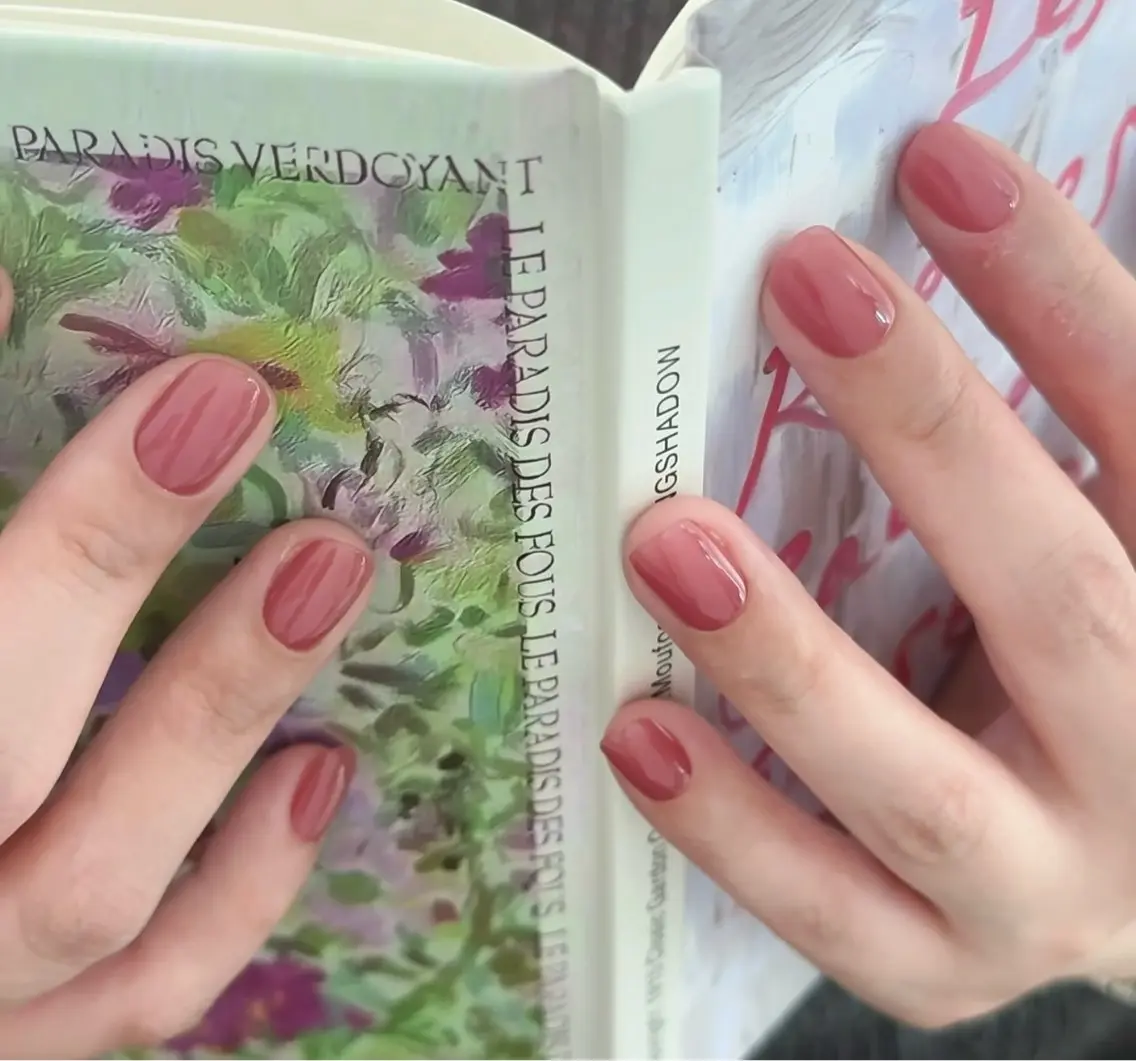 ネイル ハンドネイル H3 Nail Miniのネイルデザイン