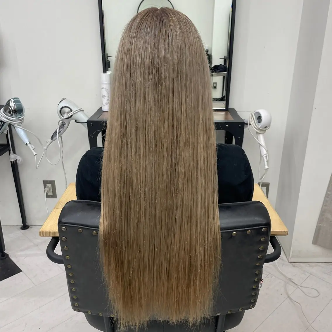 ロング カラー ヘアカラー ななみ.⋆𝜗𝜚 透明感カラー/まつパのマツエク・マツパデザイン