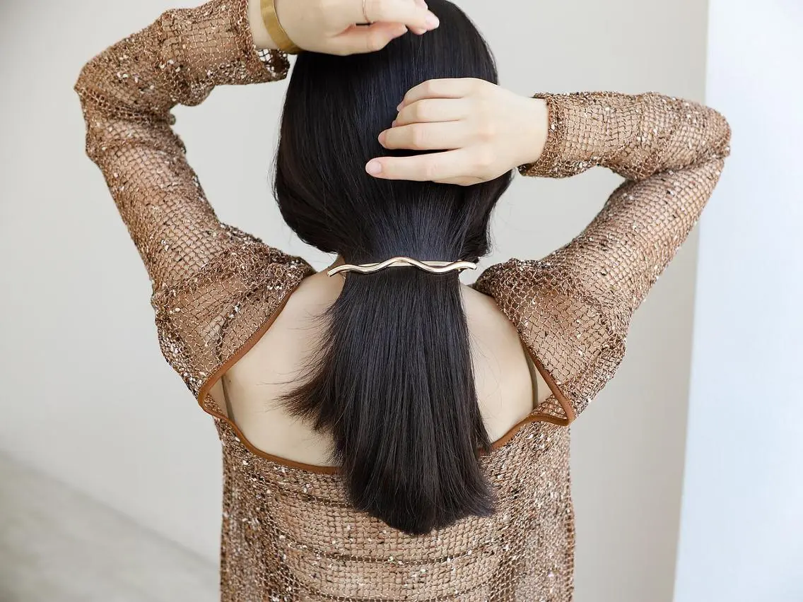ロング 川畑 理花のヘアスタイル