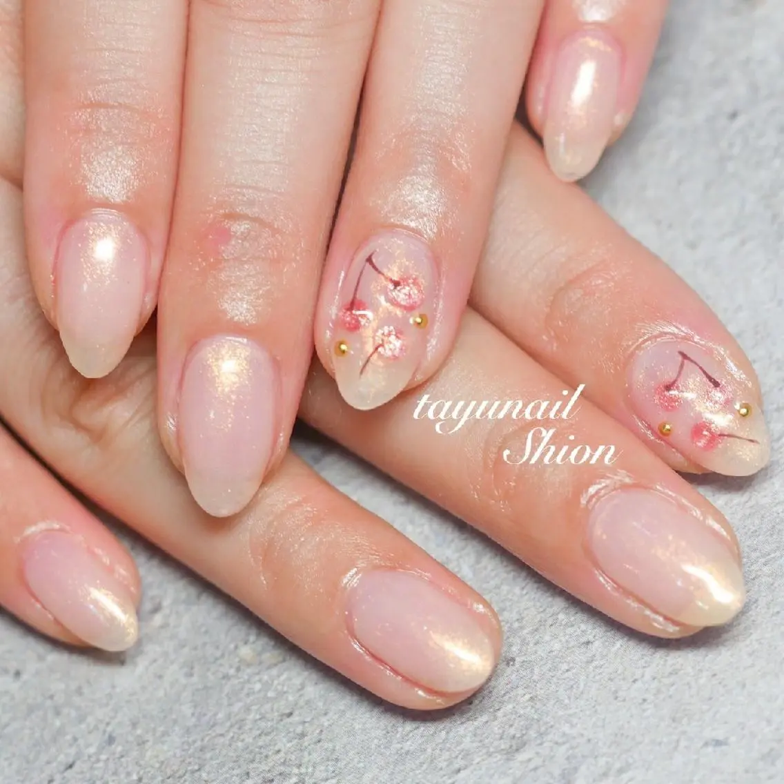 ネイル ブルー ジェルネイル パラジェル ぷっくりネイル 春ネイル ネイルサロン 【たゆnail】のネイルデザイン