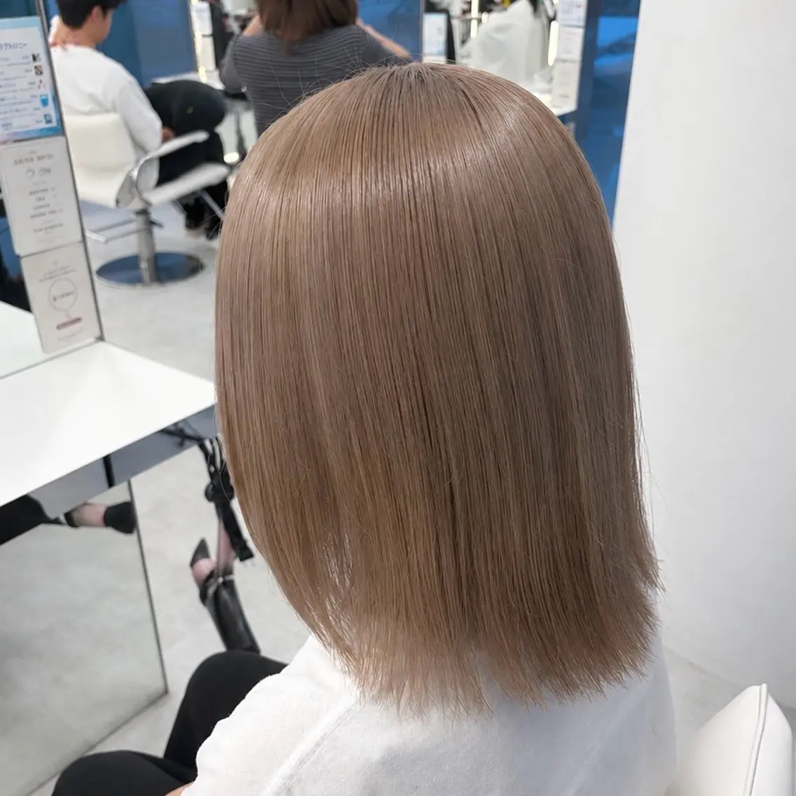 ミディアム ヘアカラー 🪽透明感カラー/ 𝗬𝗨𝗜🩵のヘアスタイル
