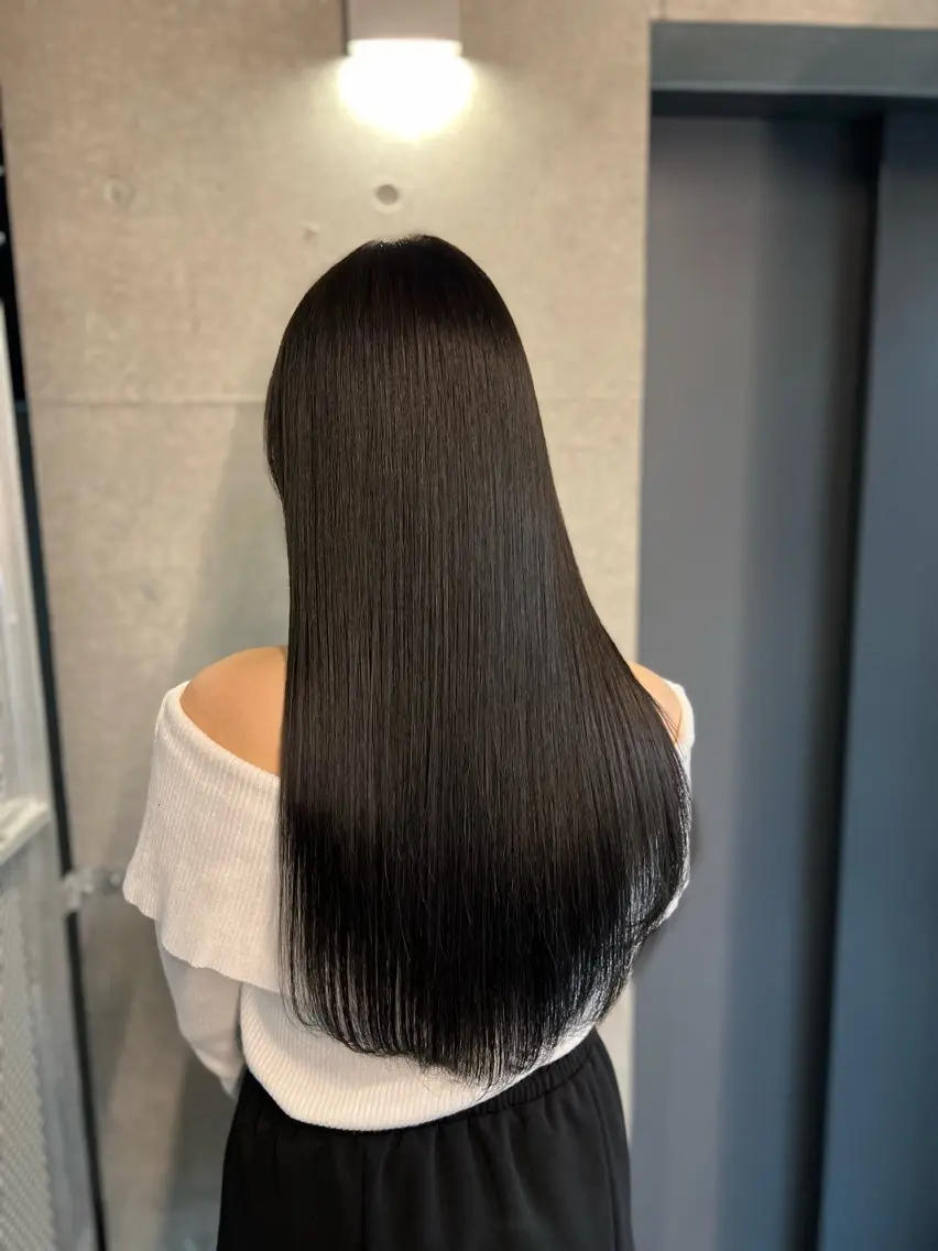 ロング カラー 黒髪 ブリーチ ハイトーンカラー エクステ ヘアカラー トリートメント 吉野 瑳桜のヘアスタイル