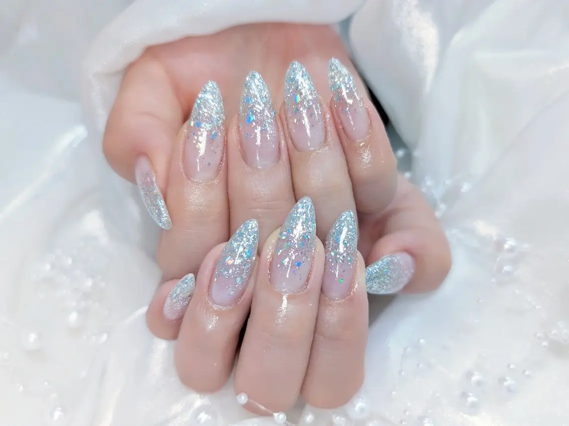 ネイル 長さ出し フラッシュネイル キラキラネイル ラメ(グリッター) 持ち込み Chouette Nailのネイルデザイン
