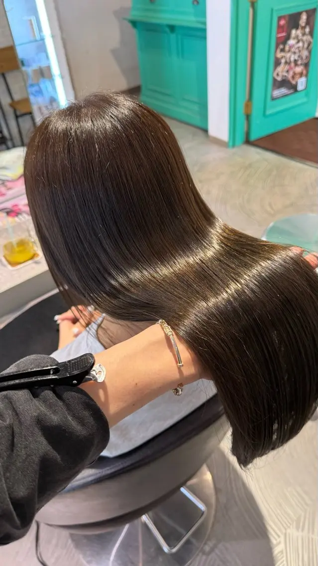 セミロング 髪質改善 ヘアカラー 縮毛矯正 髪質改善/縮毛矯正 /暗艶カラー/珠羽のヘアスタイル