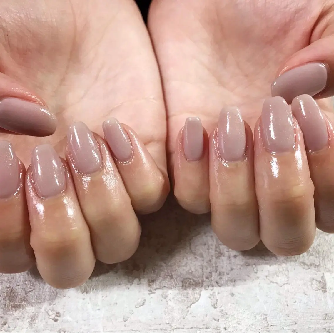 ネイル ワンカラーネイル ハンドネイル mogunail &blowのネイルデザイン