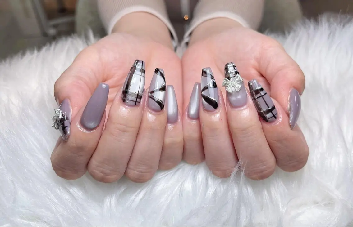 ネイル フレンチネイル ジェルネイル ガーリー 韓国ネイル ロングネイル ハンドネイル NieNail Nezukoのネイルデザイン