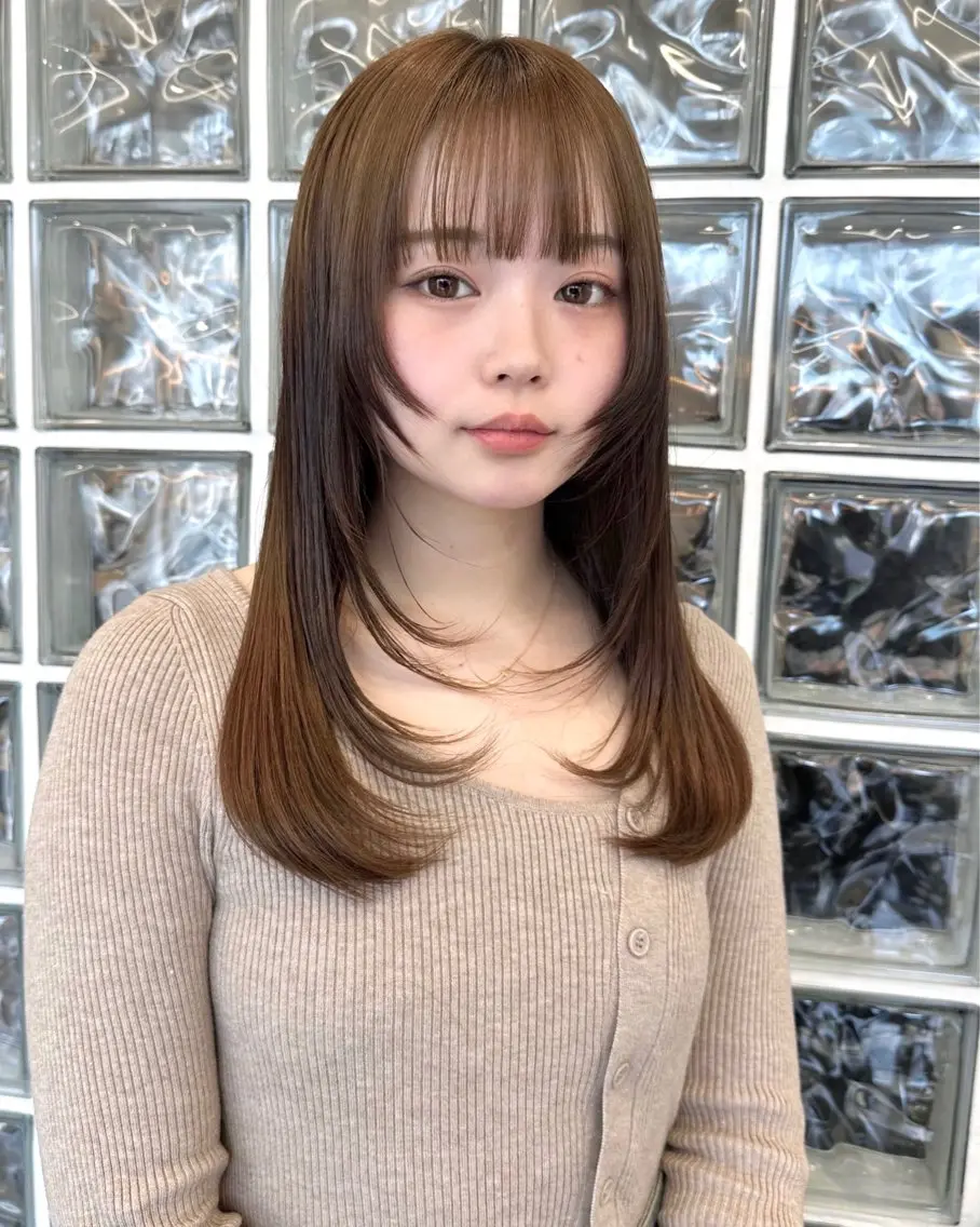 ロング カット ツヤ髪ミルクティー ベージュ🪽/三藤のヘアスタイル