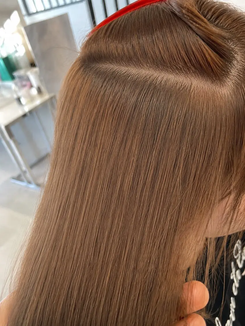 セミロング 山内 彩愛のヘアスタイル