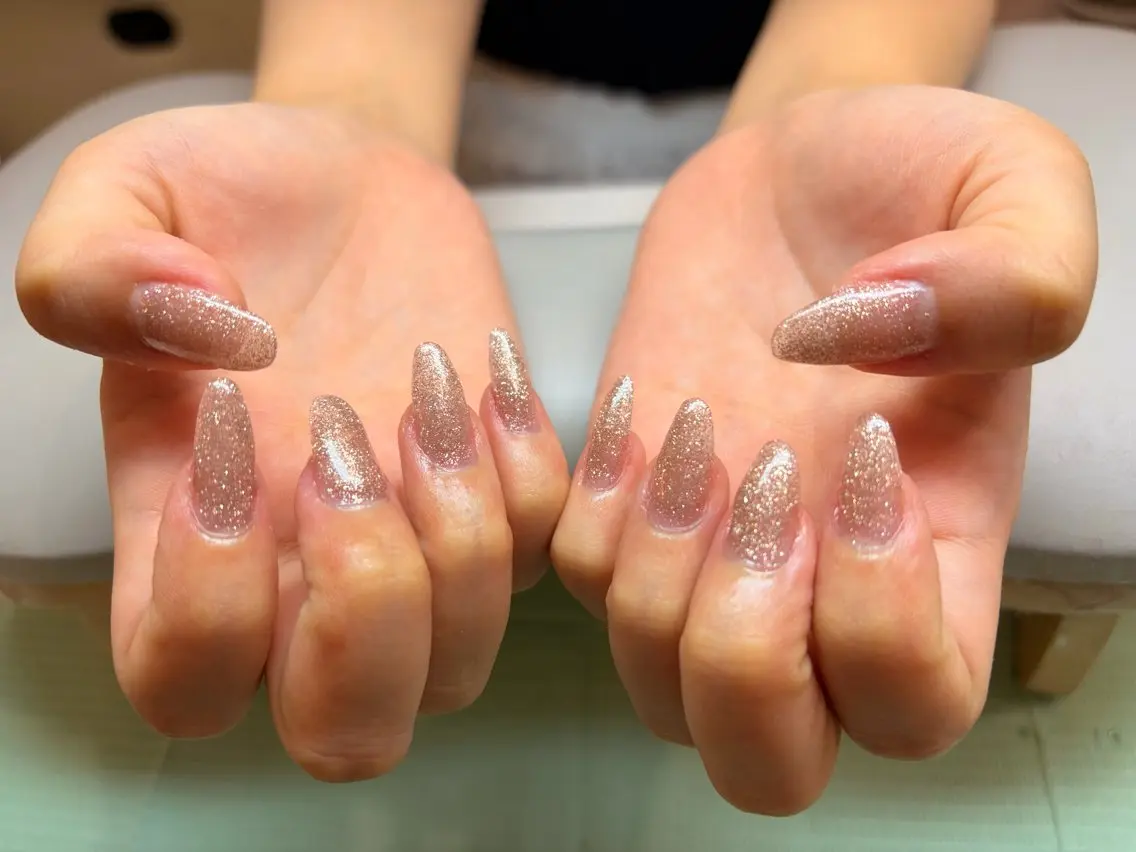 ネイル 長さ出し ワンカラーネイル しらい あやめ🌸のネイルデザイン