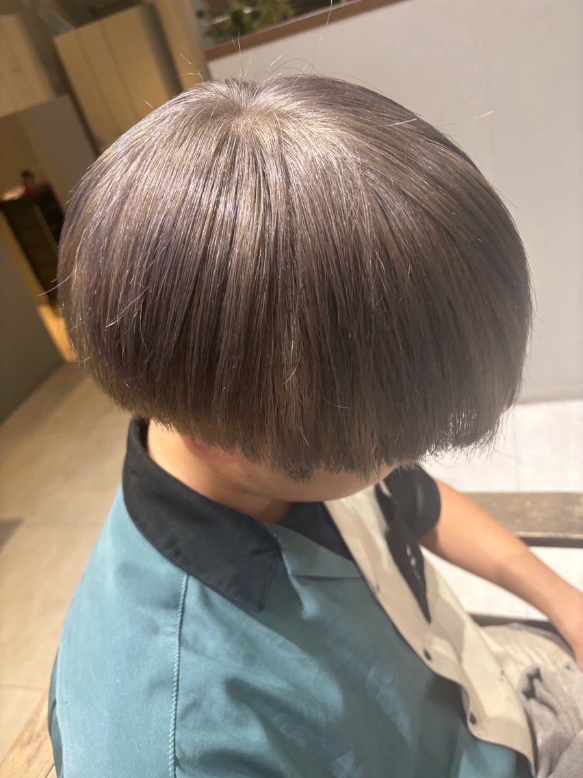 カラー メンズ メンズブリーチ ブリーチ ケアブリーチ グレージュ 中井 葵👀のヘアスタイル