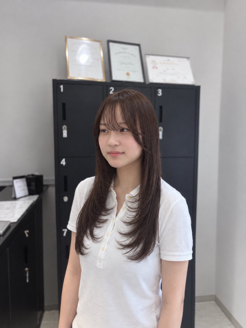 ロング カット ヘアカラー トリートメント Hinata🫧 レイヤー×髪質改善のヘアスタイル