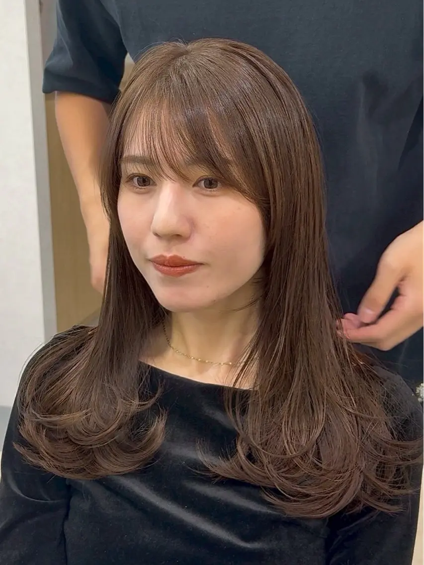 セミロング レイヤーカット 溝口 開世のヘアスタイル