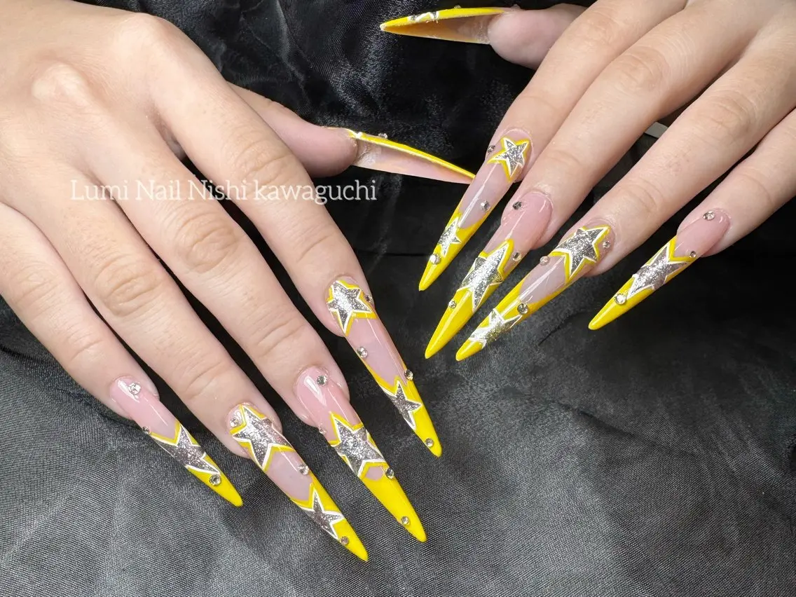 ネイル アートネイル フラワーネイル フットネイル ジェルネイル キラキラネイル ハンドネイル Lumi Nail Salonのネイルデザイン
