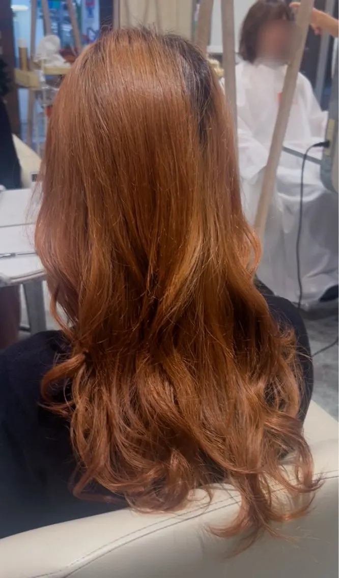 ロング ヘアアレンジ めぞんどぼーて KONOMIのヘアスタイル