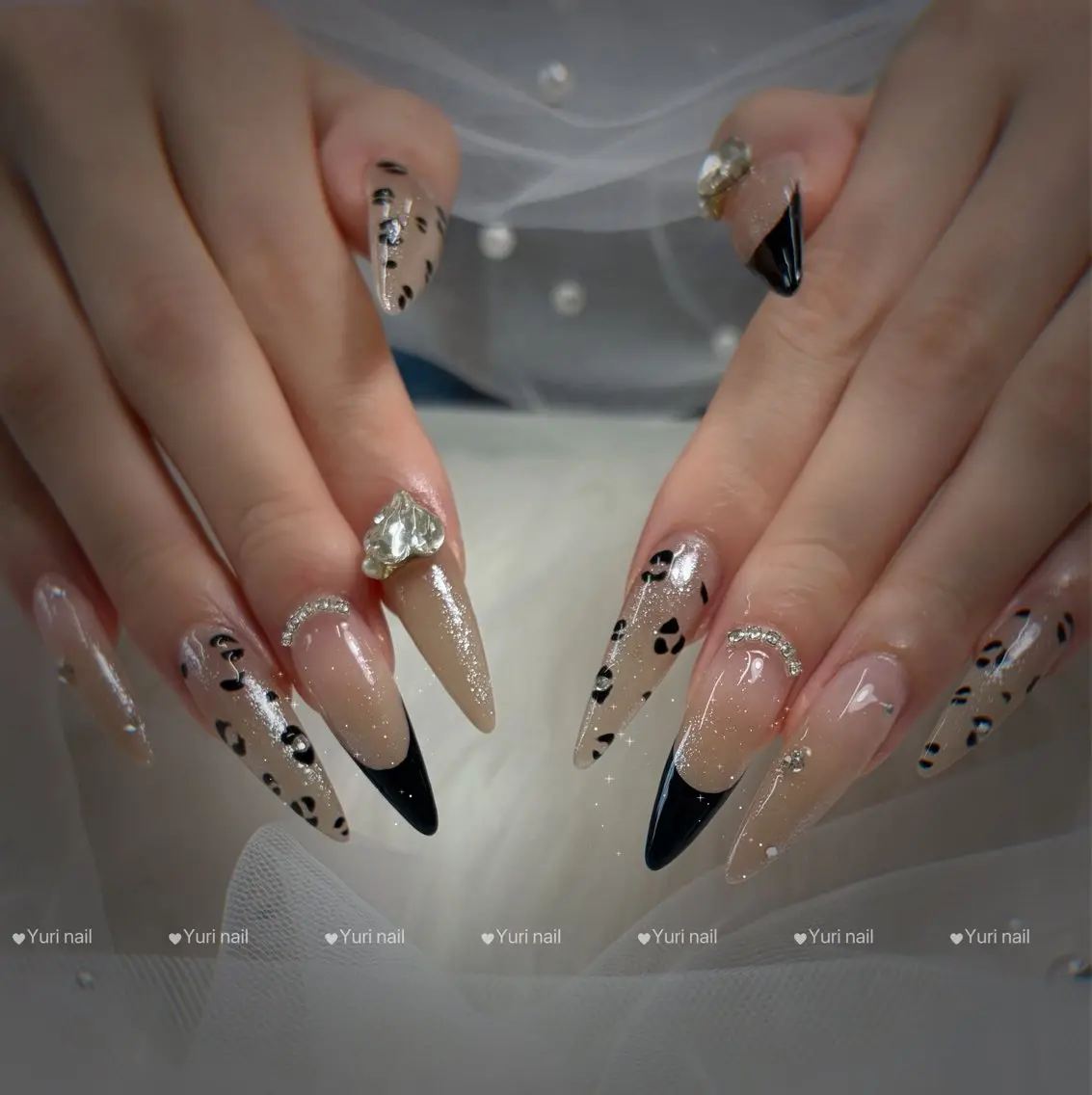 ネイル アニマル柄 べっ甲ネイル ボルドー ブラウン 長さ出し ハンドネイル Yuri.nail studioのネイルデザイン