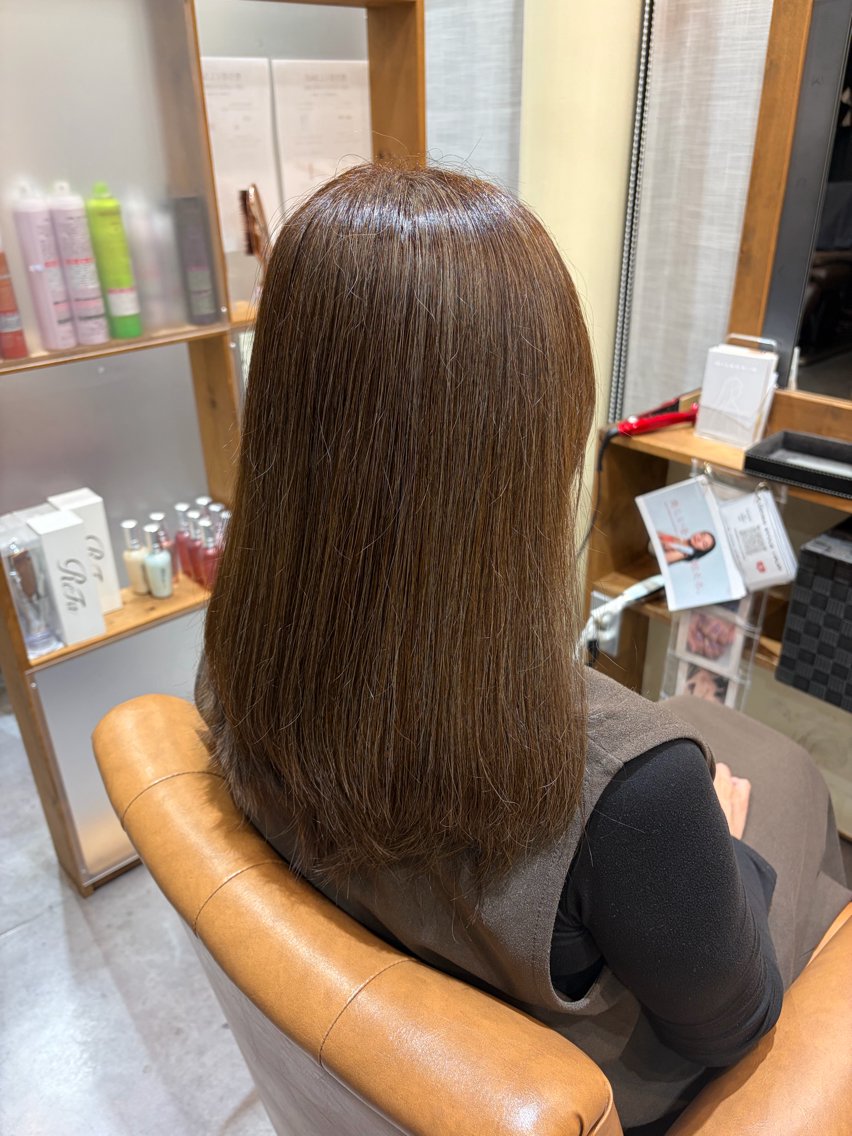 ミディアム カット ヘアカラー 白谷 沙樹のヘアスタイル