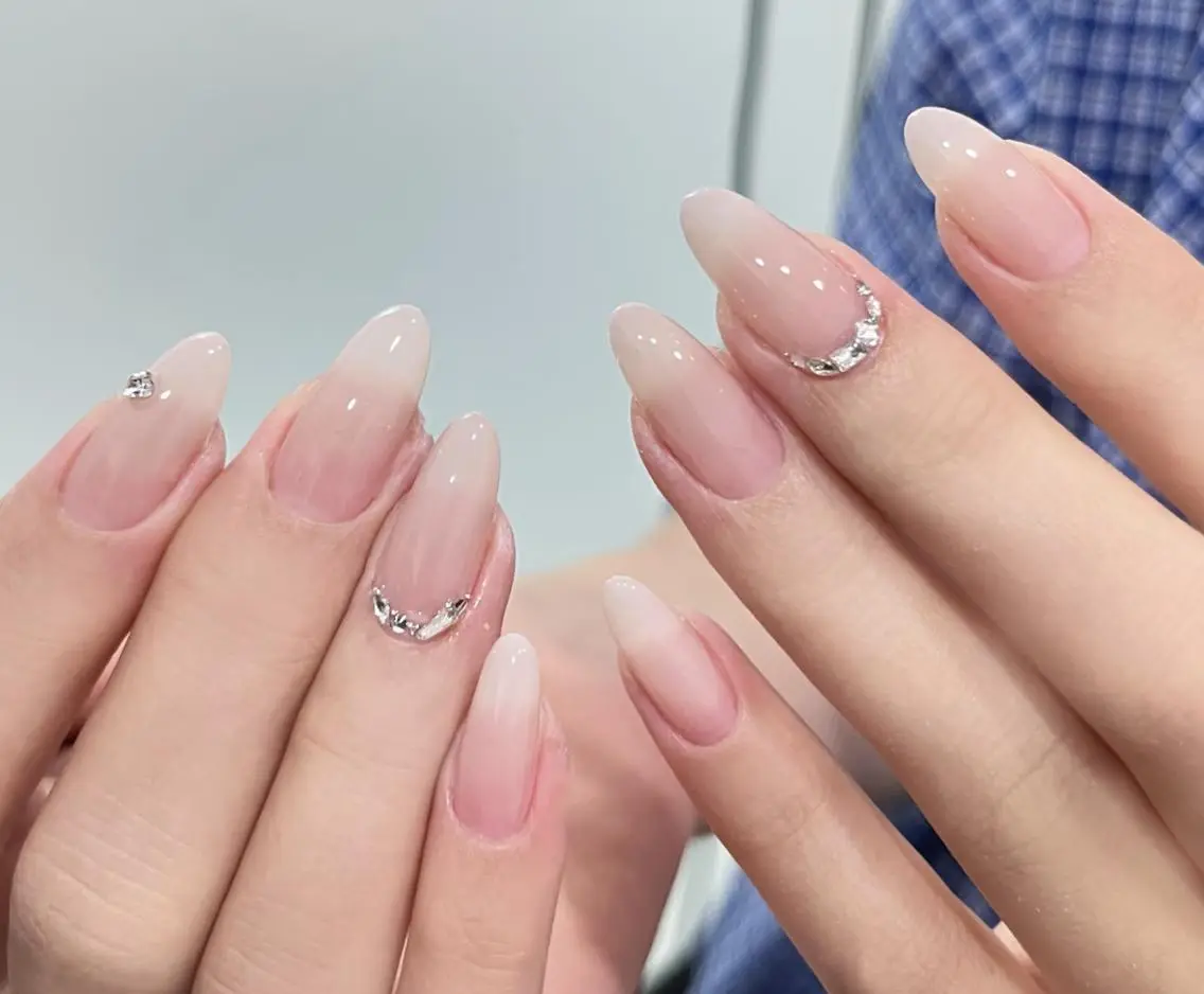 ネイル ハンドネイル ハンドケア 🍑 momo_nailのネイルデザイン