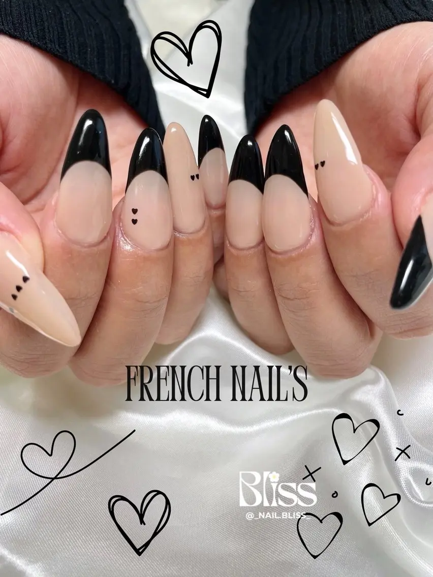 ネイル フレンチネイル ハート ハンドネイル NAIL BLISSのネイルデザイン