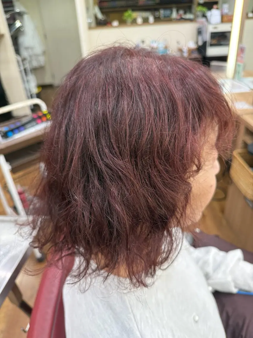 カラー ヘアカラー 黒木 芽生のヘアスタイル
