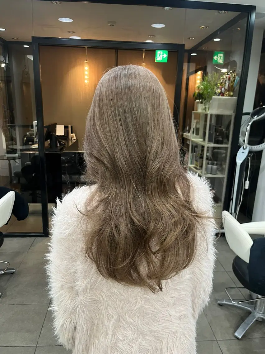 ロング カラー カット ヘアカラー トリートメント レイヤー/ボブ/艶髪 🎀ENA🎀のヘアスタイル