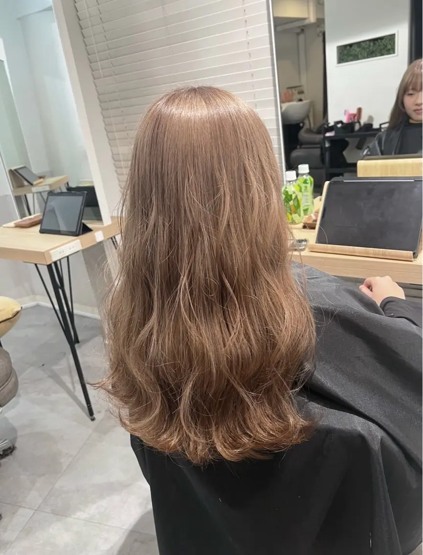 ロング カラー ベージュカラー ミルクティーベージュ 指名数No.1 /NAOYAのヘアスタイル
