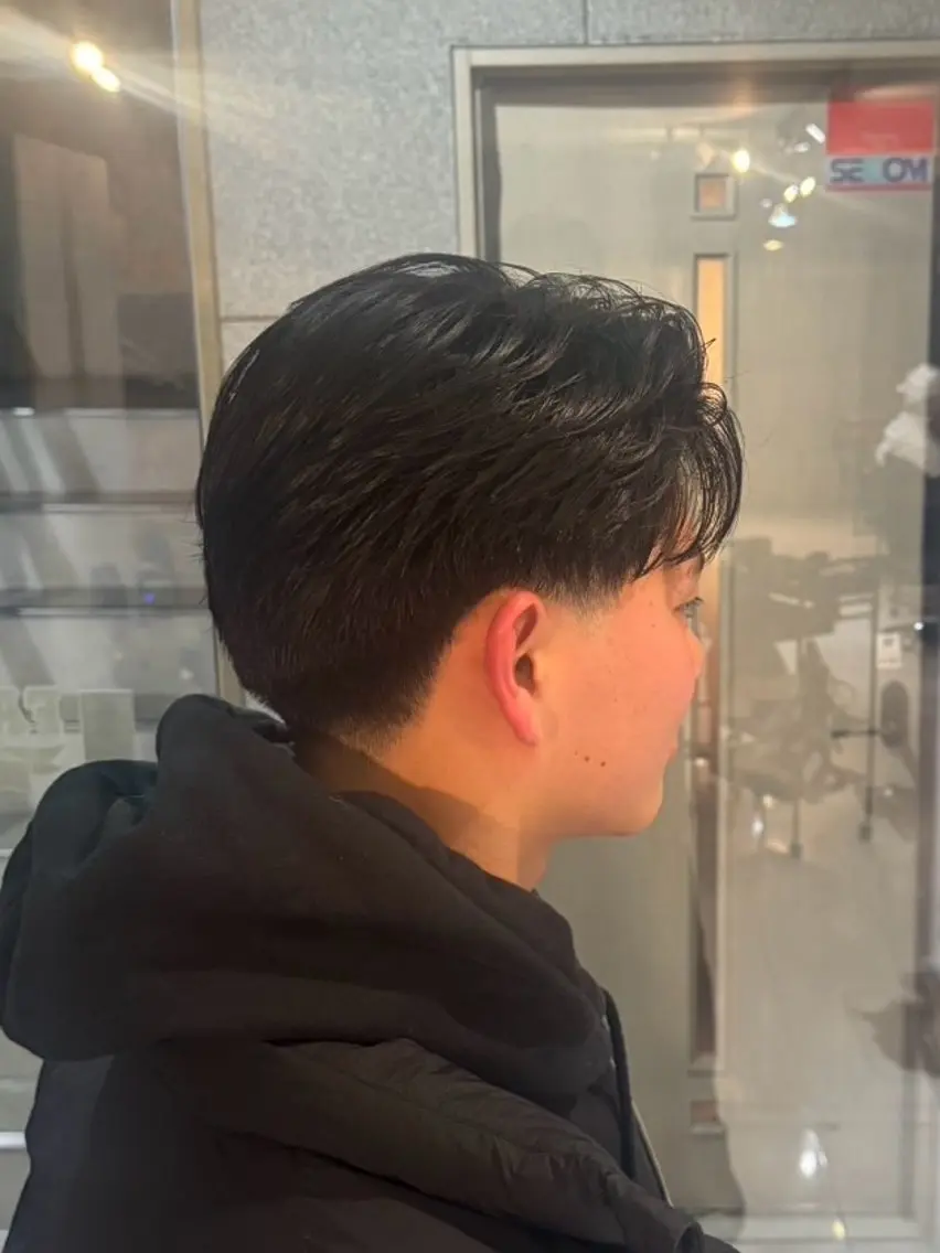 ショート パーマ メンズ カット 坂井 琉生のヘアスタイル