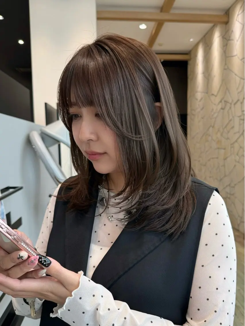 ミディアム ミディアムレイヤー レイヤーカット ♡ktwoかな /透明感カラーのヘアスタイル