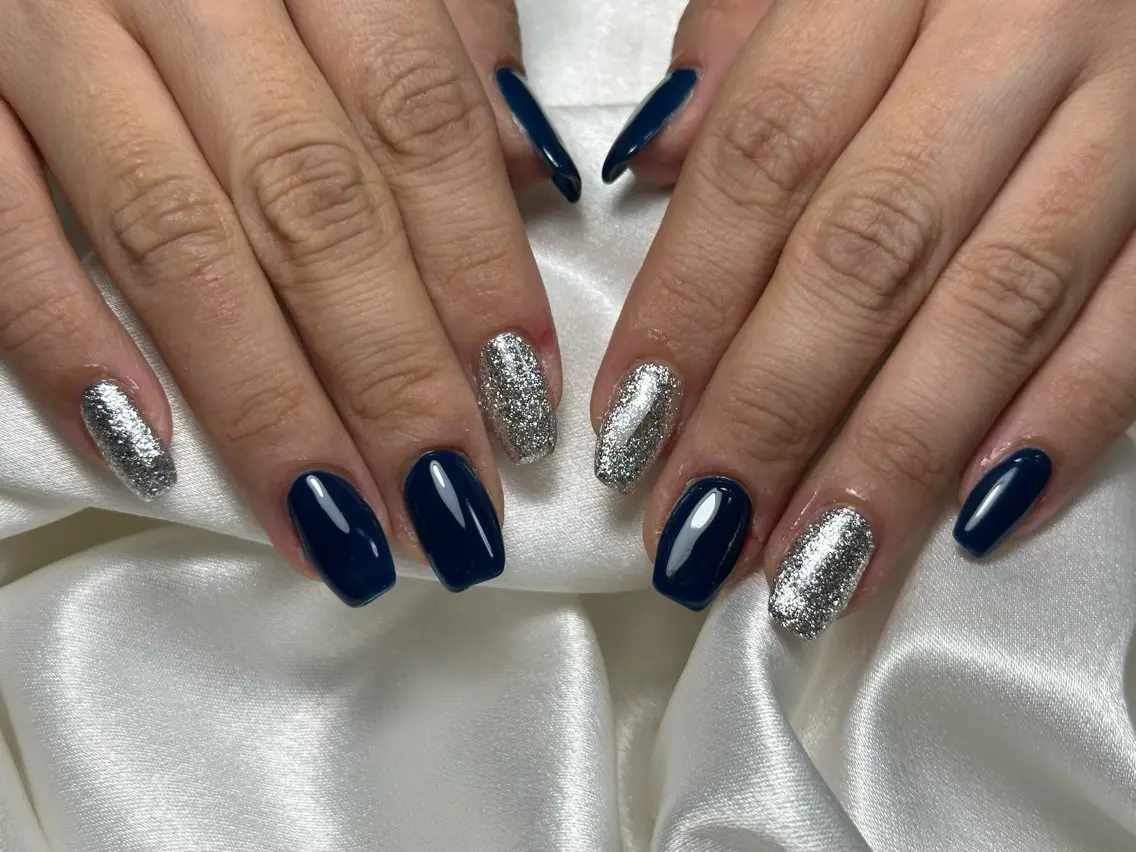 ネイル オーロラネイル フットネイル フレンチネイル ジェルネイル ラメ(グリッター) ハンドネイル kiki nail たまプラーザのネイルデザイン