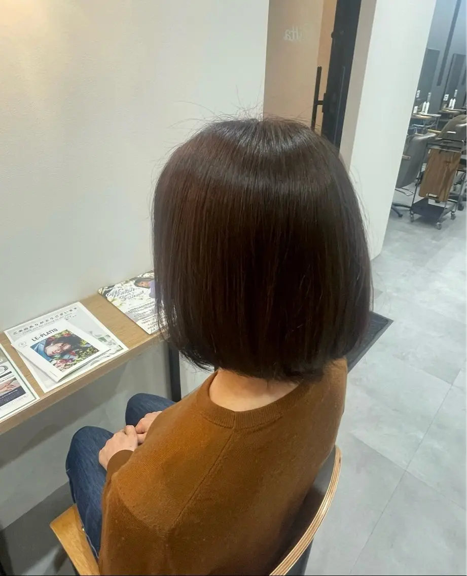 ショート カラー ルプラボウ りく/艶カラーのヘアスタイル