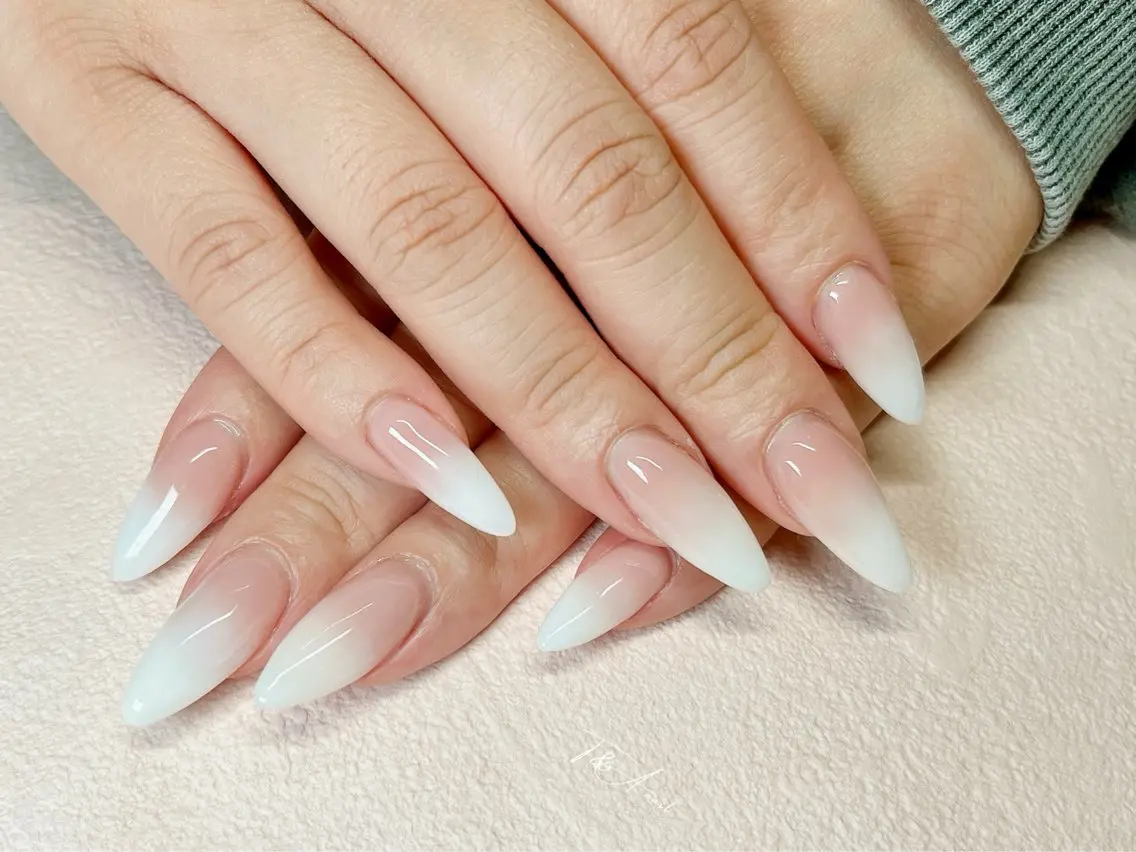 ネイル 長さ出し ジェルネイル グラデーション ロングネイル スカルプネイル T&A nailのネイルデザイン