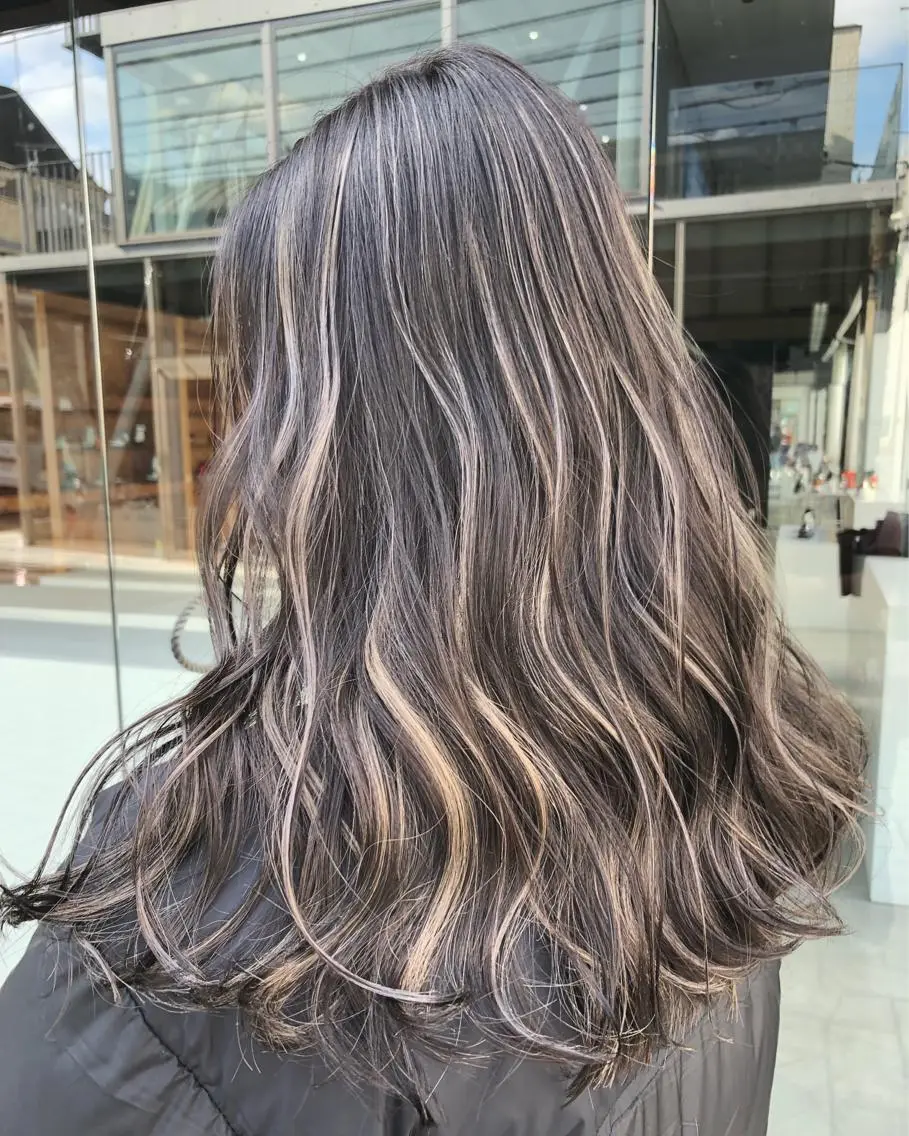 スペシャルハイライト＋メンテナンスcut or トリートメント💫の写真