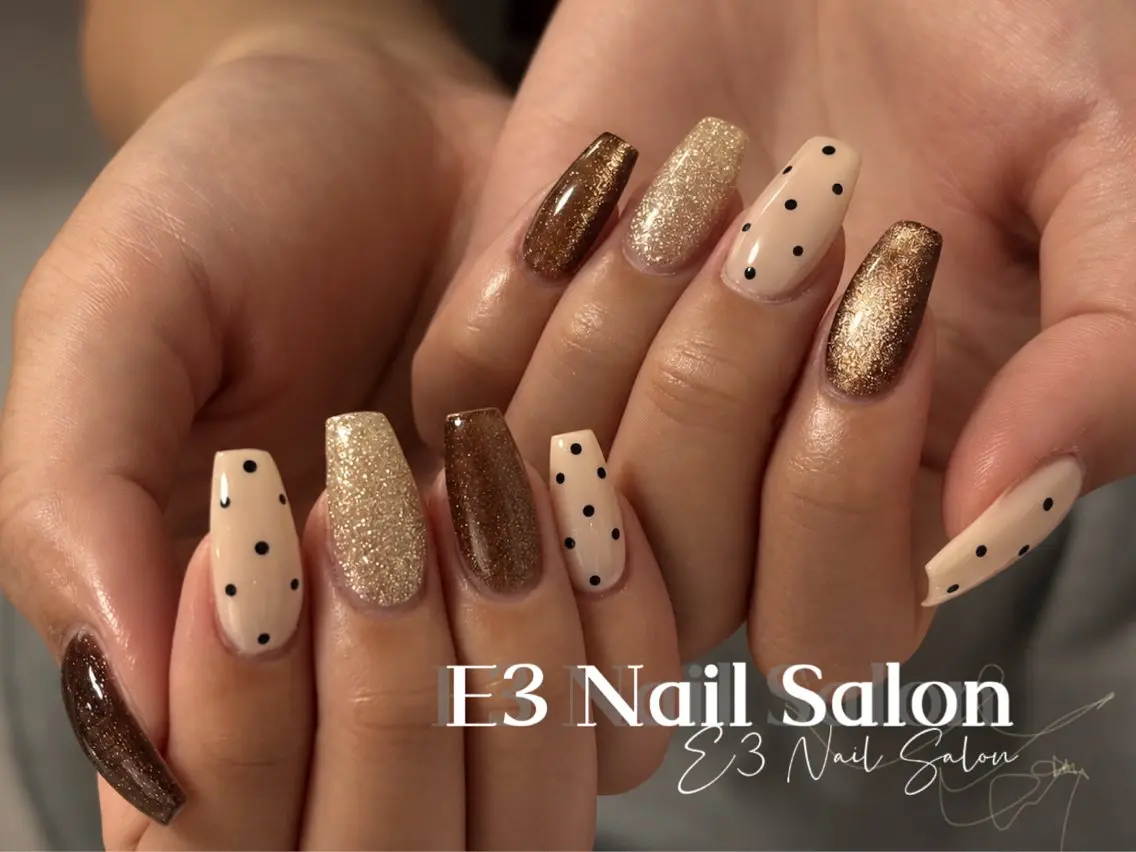 ネイル アニマル柄 オーロラネイル べっ甲ネイル ボルドー ブラウン ハンドネイル E3 Nail Salonのネイルデザイン