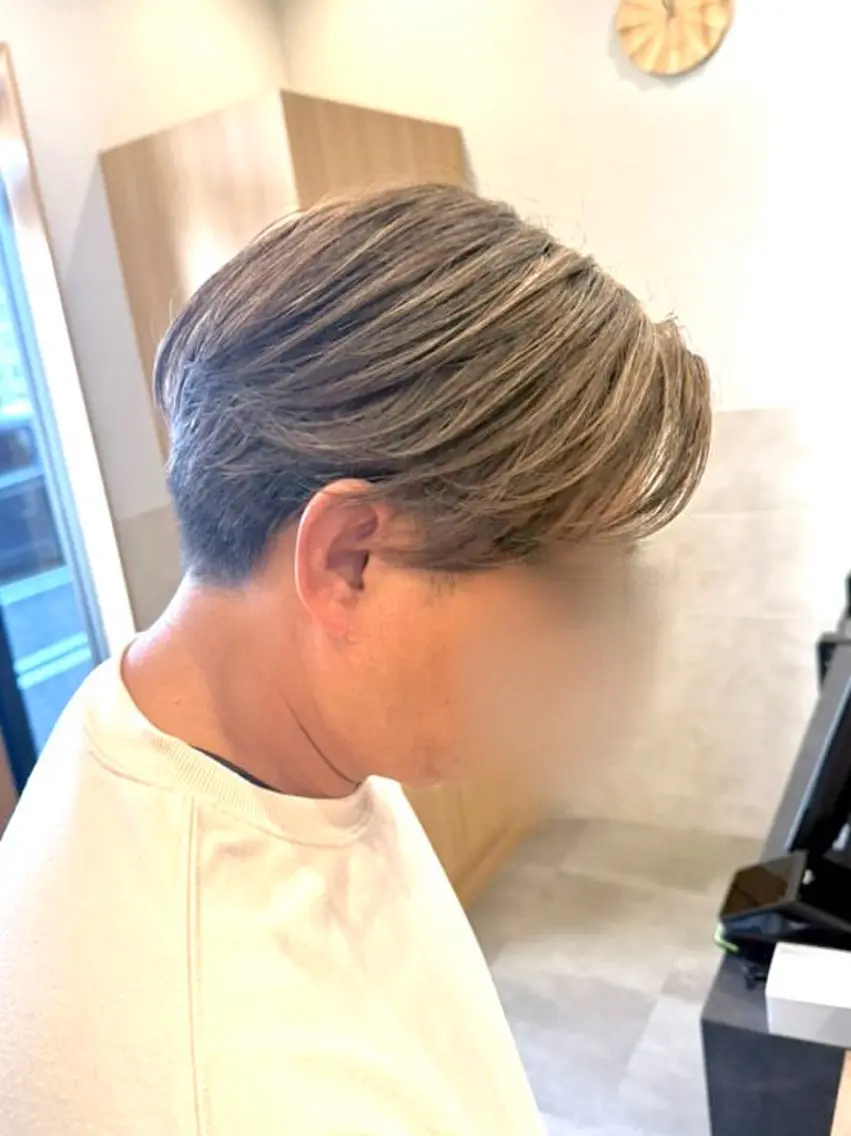 カラー メンズ メンズハイライト ハイライトカラー カット ヘアカラー トリートメント 山口 玖瑠美のヘアスタイル